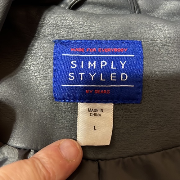 Simply styled jacket. - Picture 6 of 7